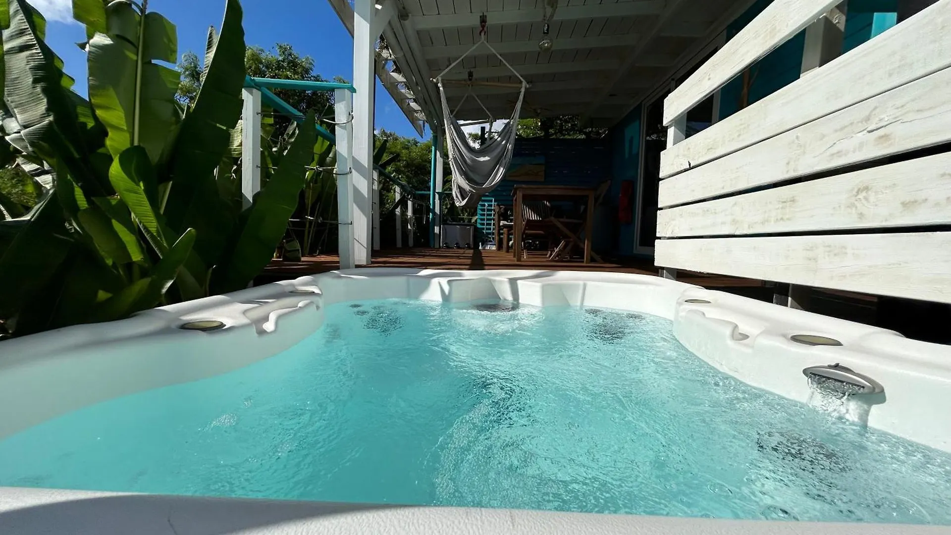 Maison Sur L Eau Dom Nature Lodge & Spa Sainte Luce 船上ホテル