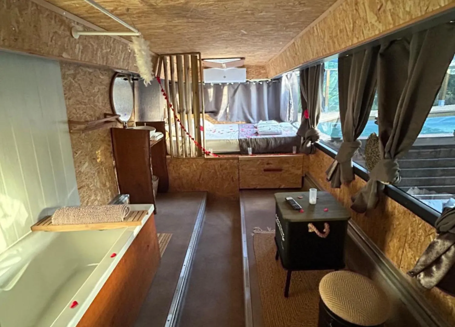 Πλωτό κατάλυμα Maison Sur L Eau Dom Nature Lodge & Spa Sainte Luce